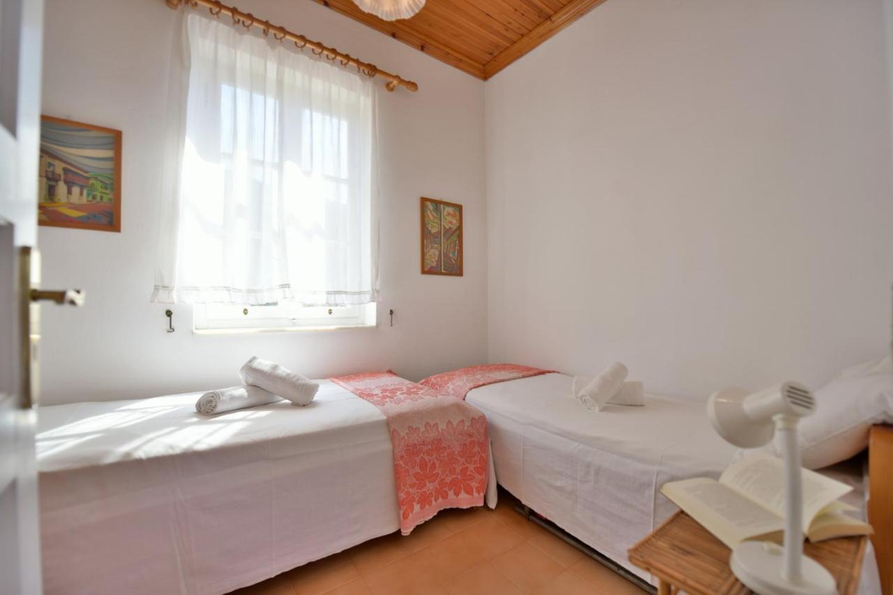 Вилла Options House Идра Экстерьер фото