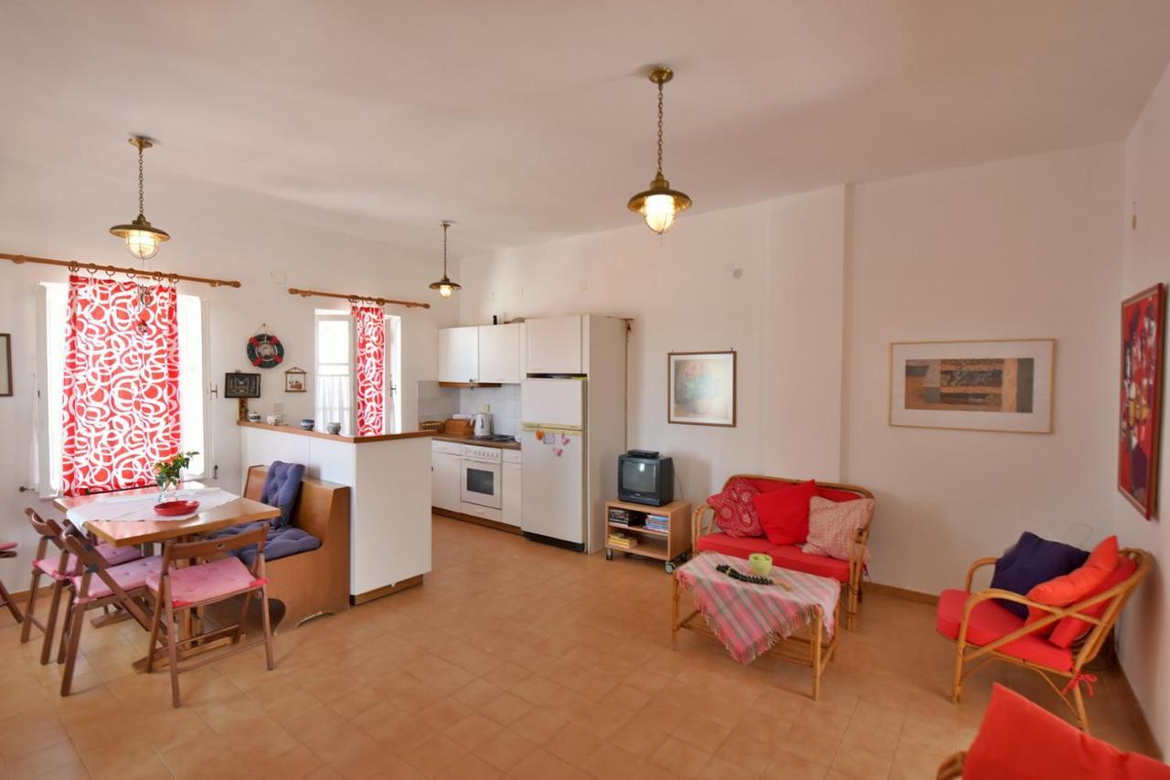 Вилла Options House Идра Экстерьер фото