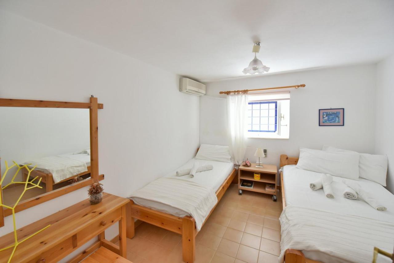Вилла Options House Идра Экстерьер фото